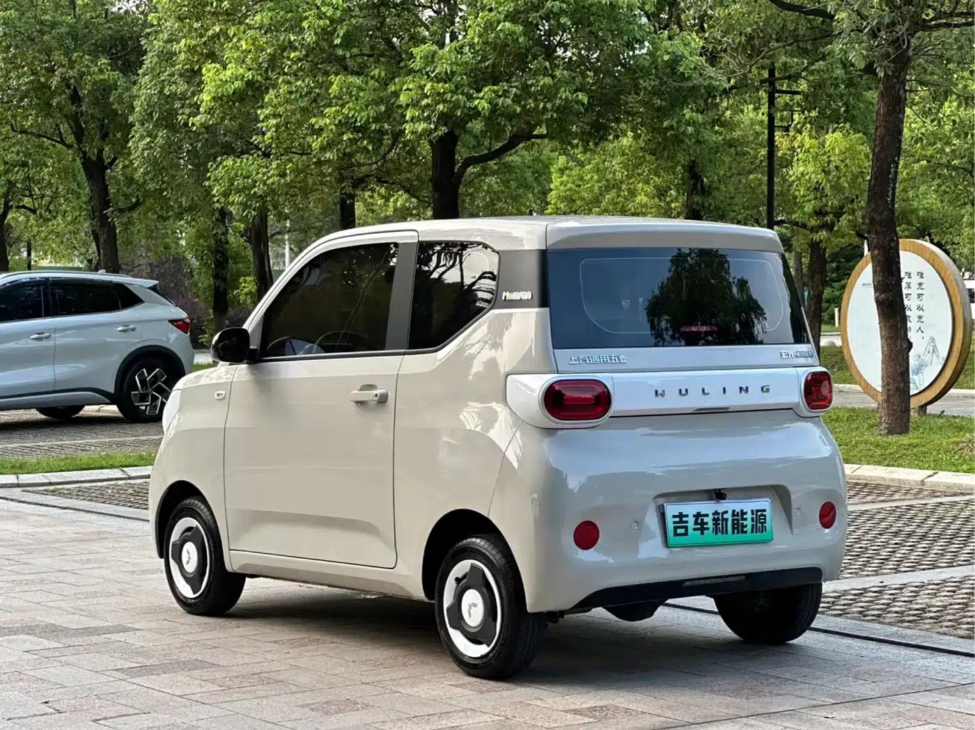 Hongguang MINIEV 2024 Third Generation 215km/h Youth Edition — миниатюра 4