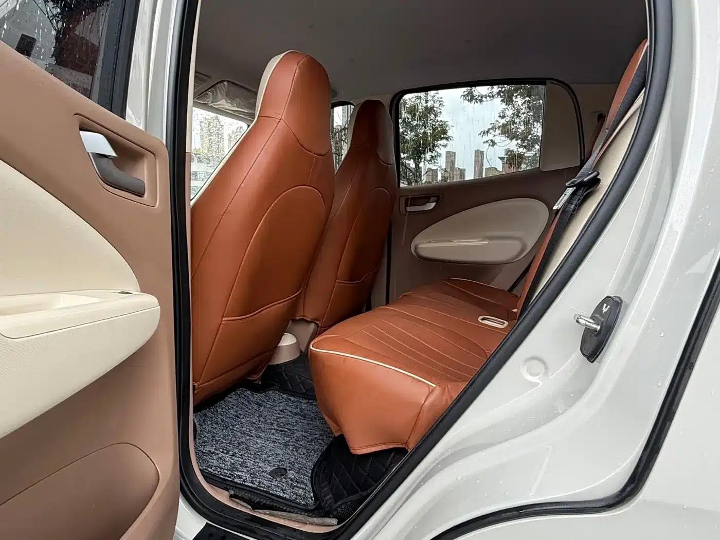 Hongguang MINIEV 2025 Fourth Generation Four-Door Advanced Model — миниатюра 6
