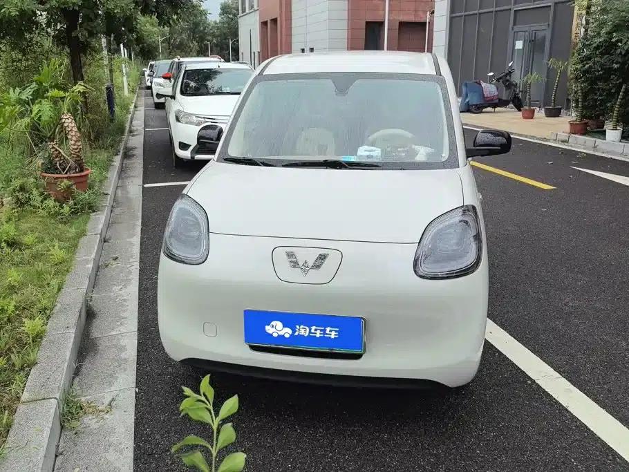 Hongguang MINIEV 2025 Fourth Generation Four-Door Advanced Model — миниатюра 2