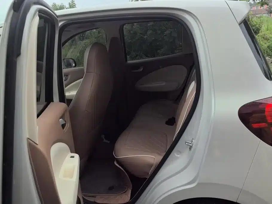 Hongguang MINIEV 2025 Fourth Generation Four-Door Advanced Model — миниатюра 11