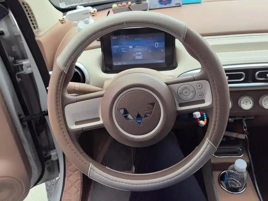 Hongguang MINIEV 2025 Fourth Generation Four-Door Advanced Model — миниатюра 15
