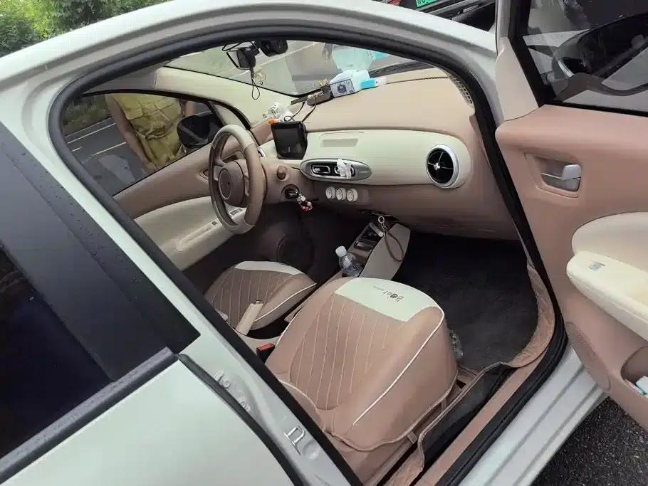 Hongguang MINIEV 2025 Fourth Generation Four-Door Advanced Model — миниатюра 8