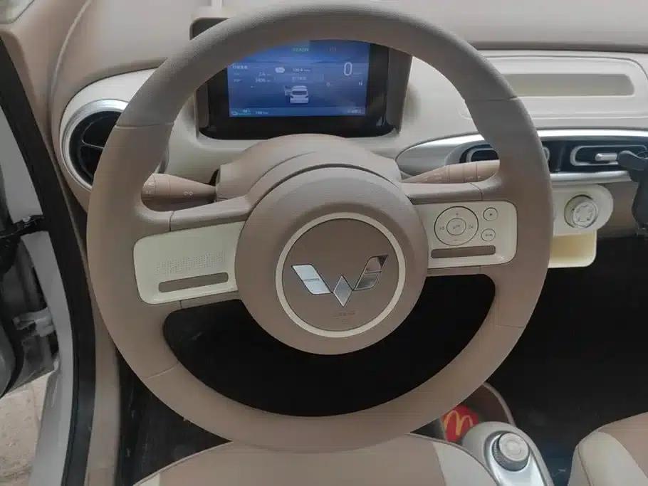 Hongguang MINIEV 2025 Fourth Generation Four-Door Advanced Model — миниатюра 15