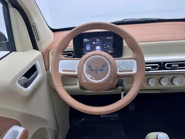 Hongguang MINIEV 2024 Third Generation 215km/h Youth Edition — миниатюра 18