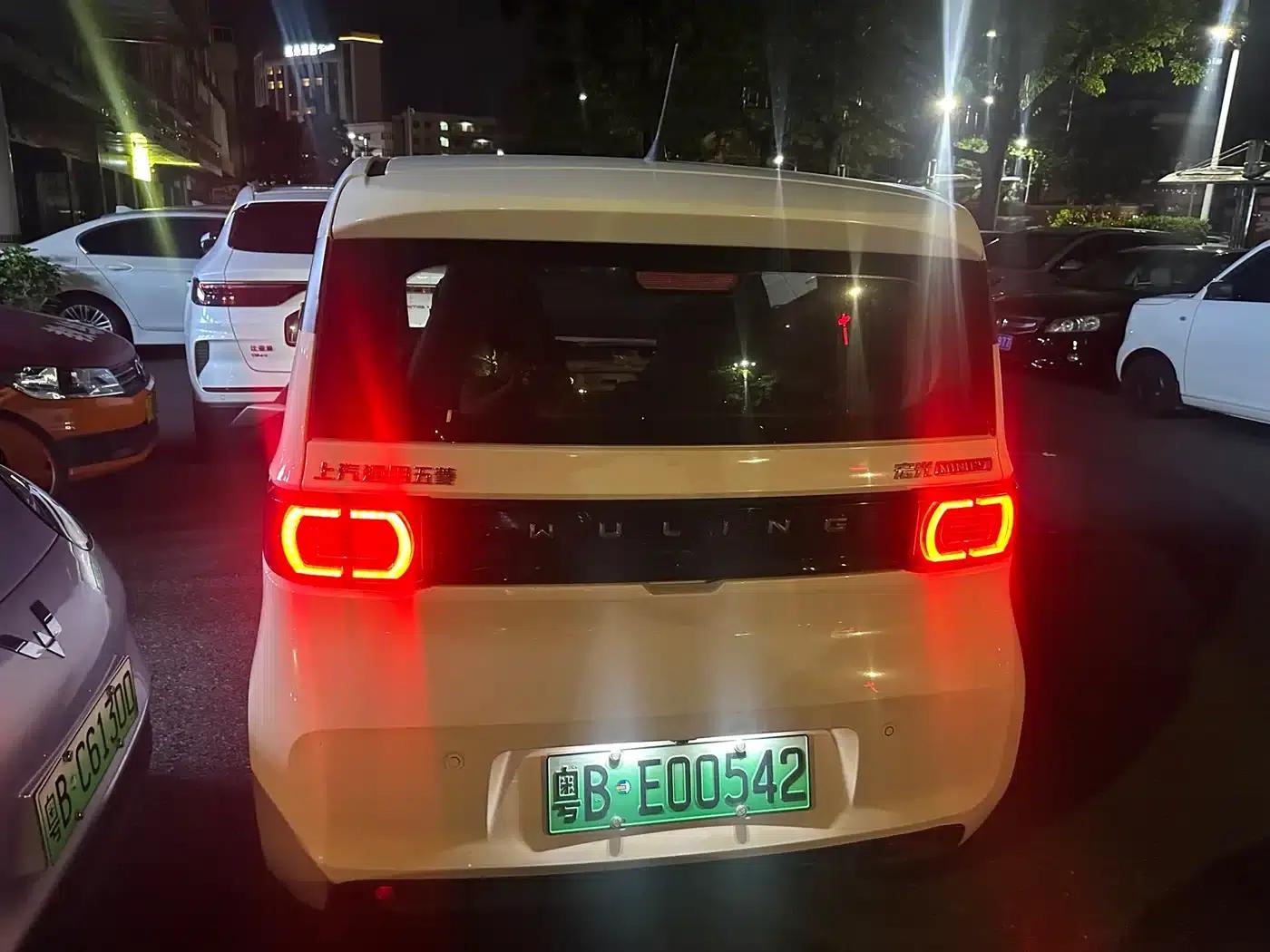 Hongguang MINIEV 2021 Macaron Sandwich Edition, 170km/h, Ternary Lithium Battery — миниатюра 5