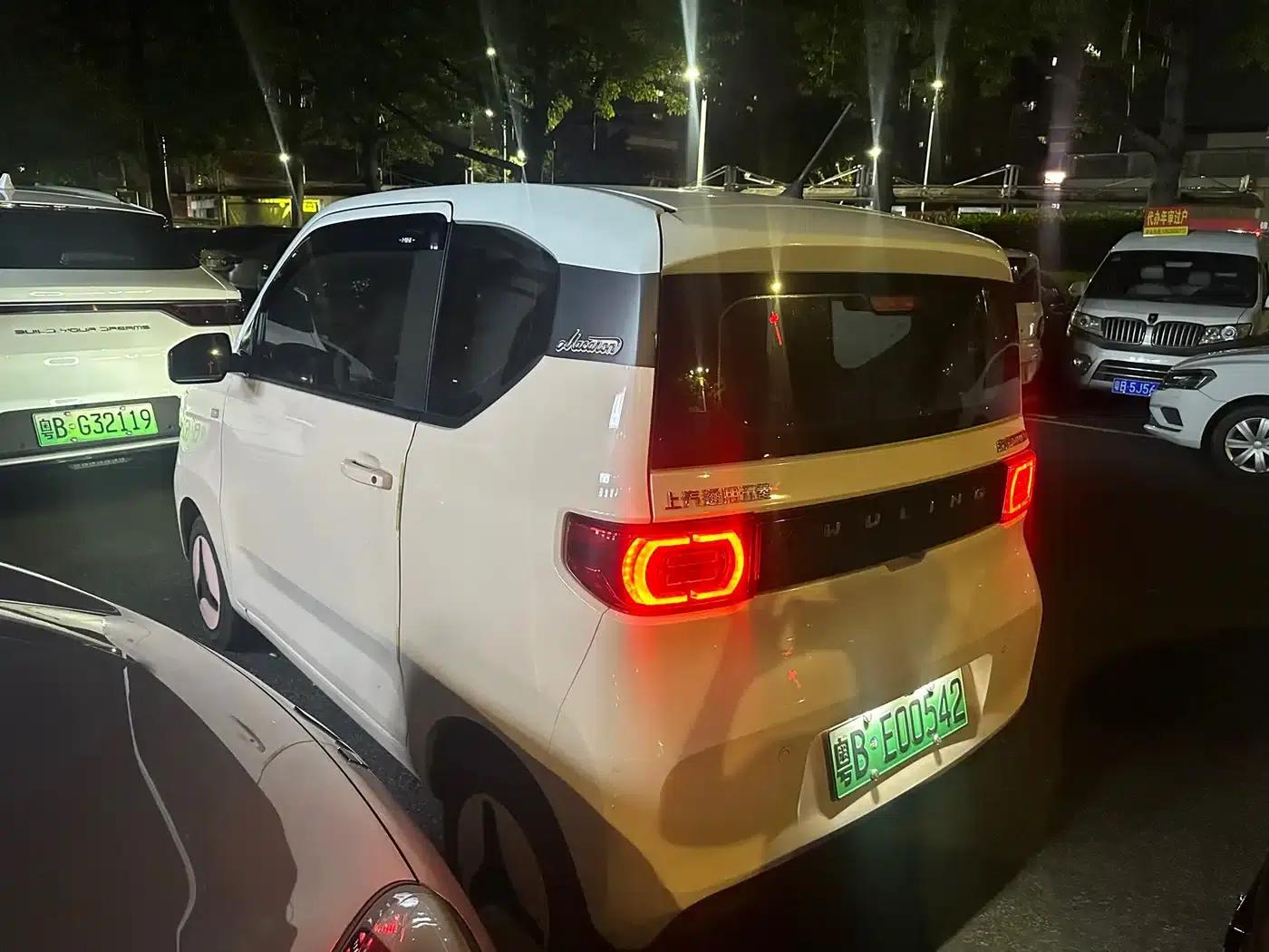 Hongguang MINIEV 2021 Macaron Sandwich Edition, 170km/h, Ternary Lithium Battery — миниатюра 6