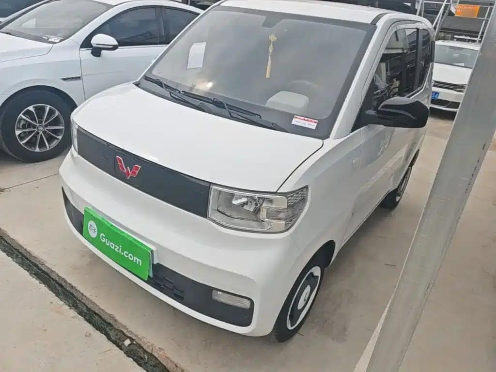 Hongguang MINIEV 2022 Easy Edition (Lithium Iron Phosphate) — миниатюра 2