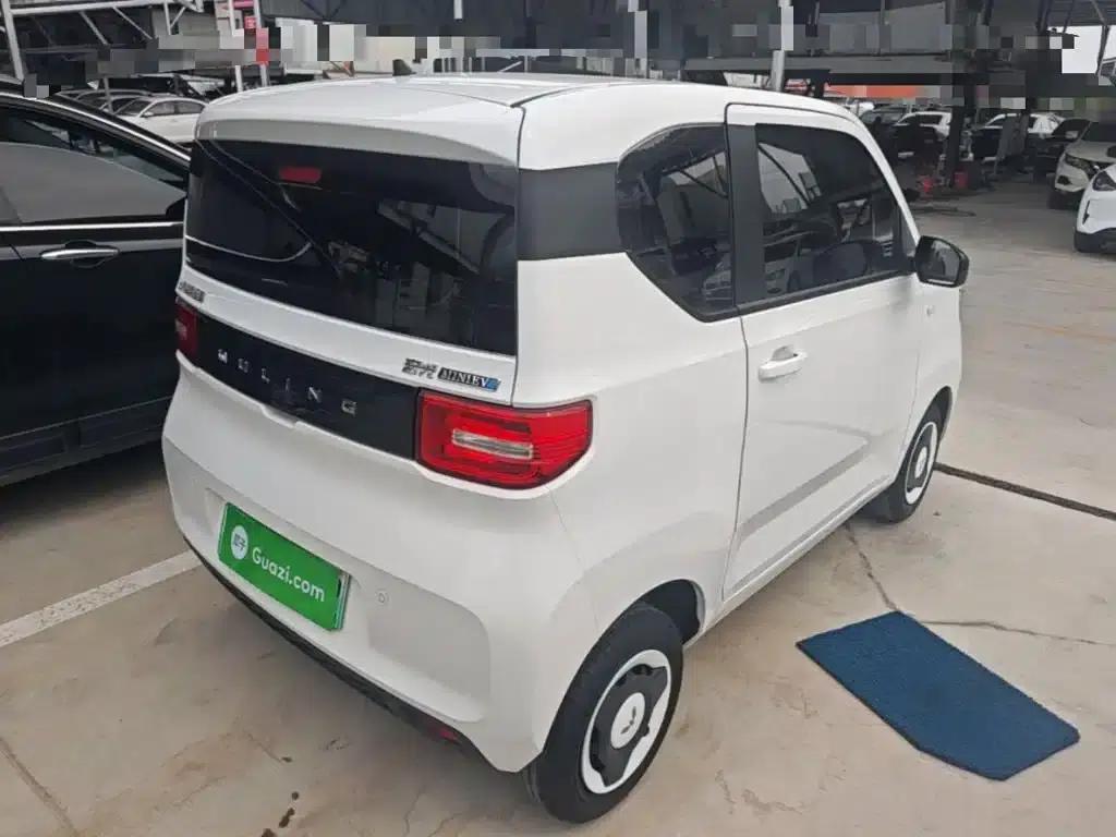 Hongguang MINIEV 2022 Easy Edition (Lithium Iron Phosphate) — миниатюра 7