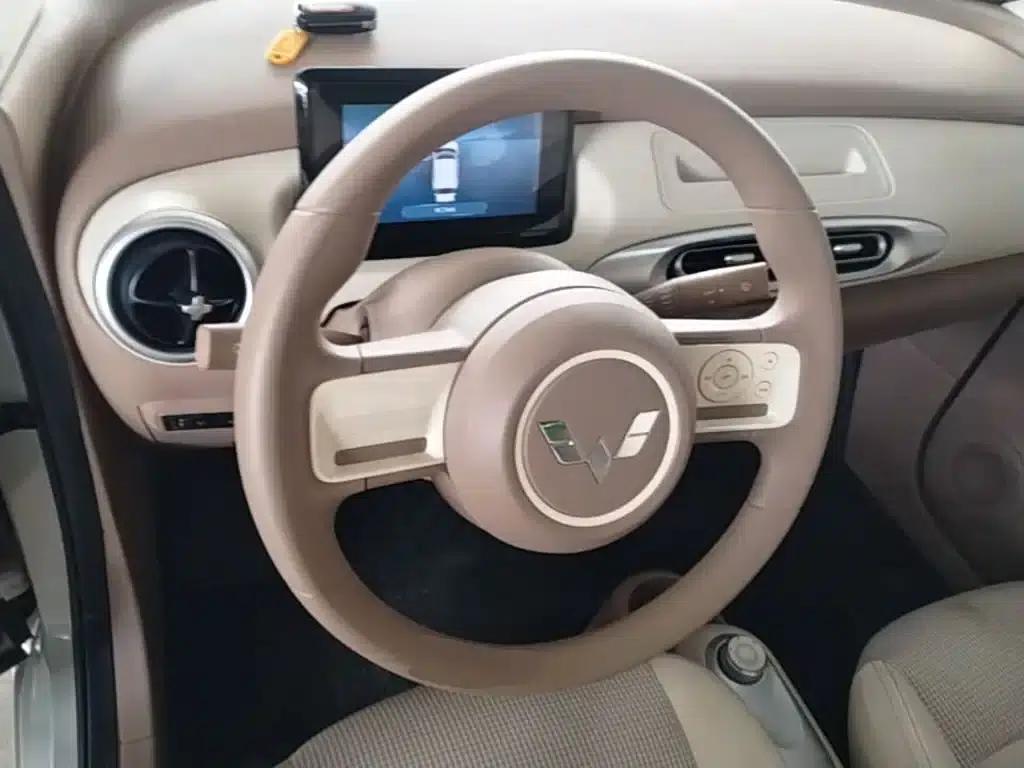 Hongguang MINIEV 2025 Fourth Generation Four-Door Advanced Model — миниатюра 11