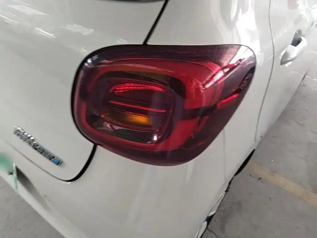 Hongguang MINIEV 2025 Fourth Generation Four-Door Advanced Model — миниатюра 7