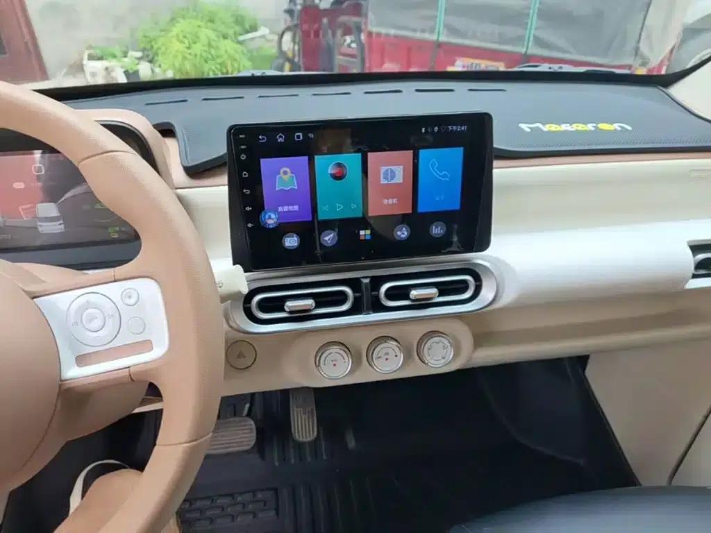 Hongguang MINIEV 2024 Third Generation 215km/h Youth Edition — миниатюра 13