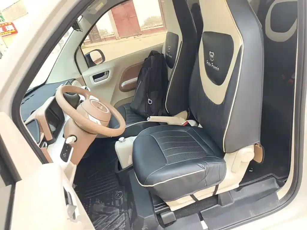 Hongguang MINIEV 2024 Third Generation 215km/h Youth Edition — миниатюра 15