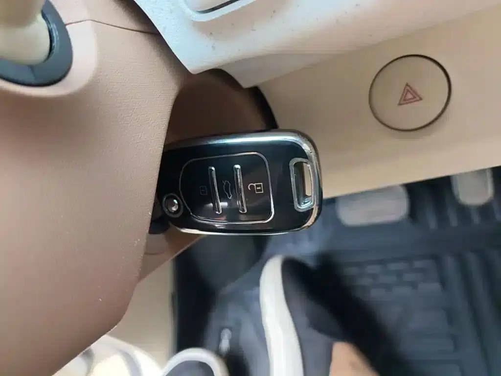 Hongguang MINIEV 2024 Third Generation 215km/h Youth Edition — миниатюра 9