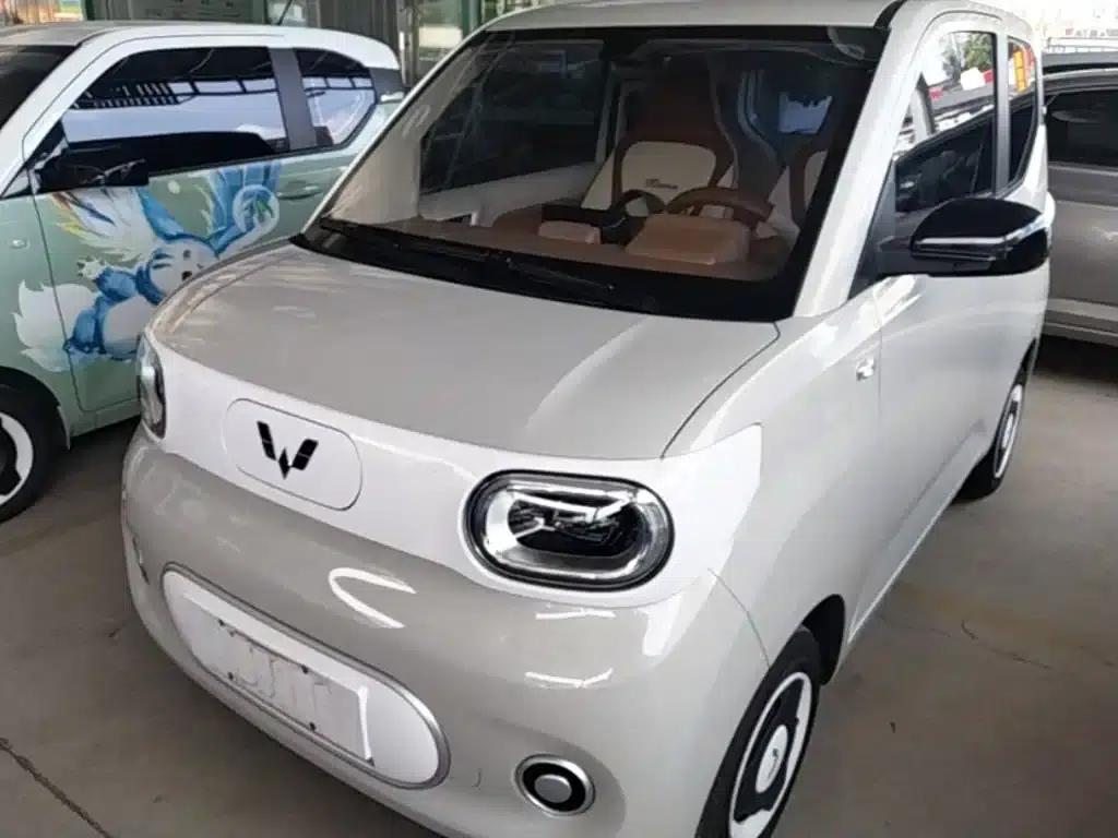 Hongguang MINIEV 2024 Third Generation 215km/h Youth Edition — миниатюра 2