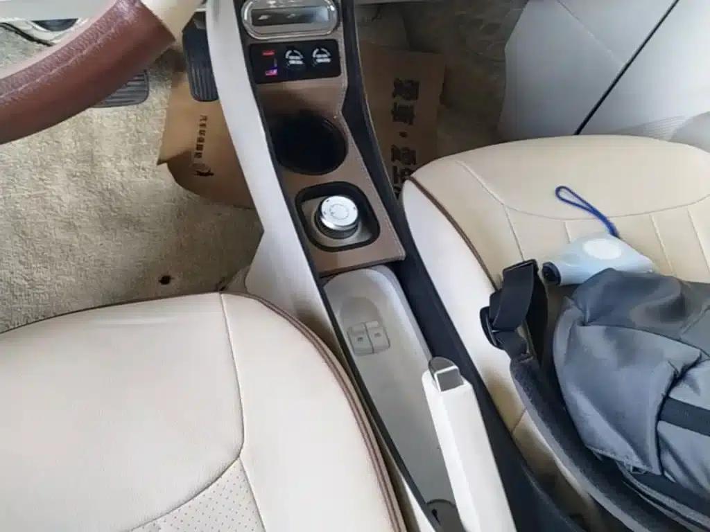 Hongguang MINIEV 2024 Third Generation 215km/h Youth Edition — миниатюра 14