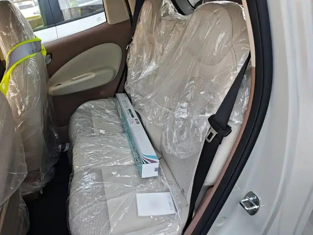 Hongguang MINIEV 2025 Fourth Generation Four-Door Advanced Model — миниатюра 17