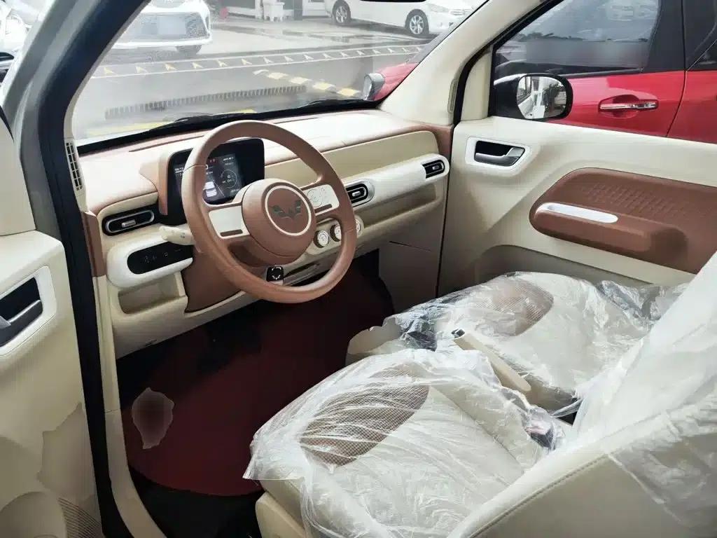 Hongguang MINIEV 2024 Third Generation 215km/h Youth Edition — миниатюра 16