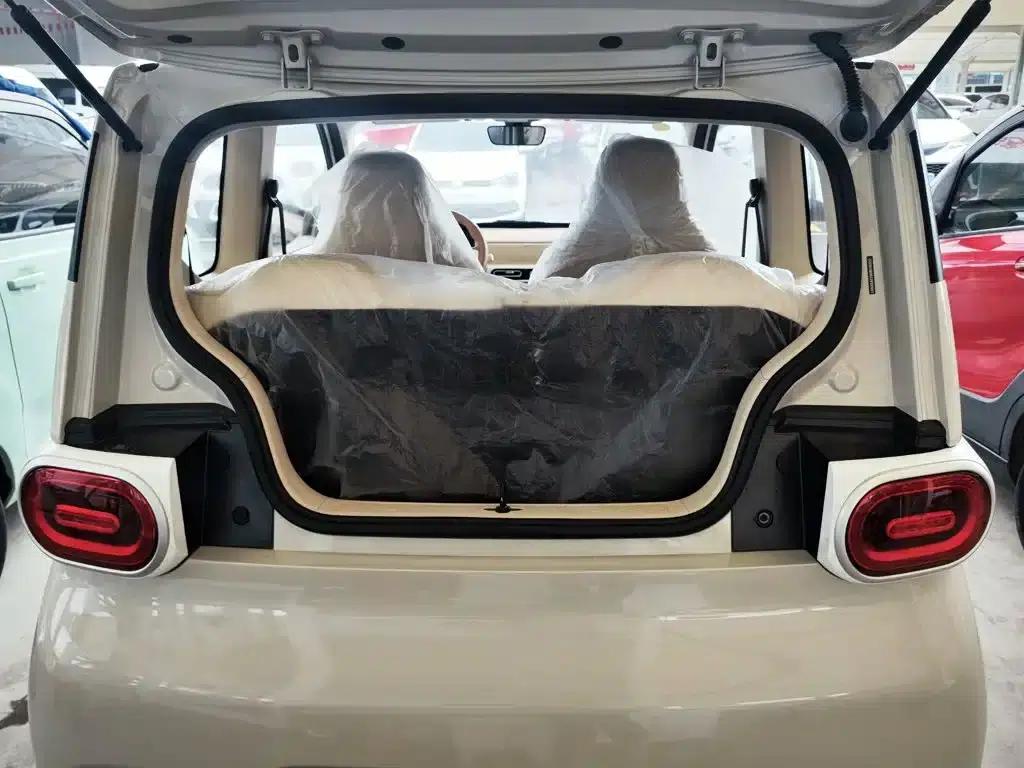 Hongguang MINIEV 2024 Third Generation 215km/h Youth Edition — миниатюра 19