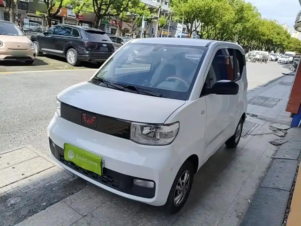 Hongguang MINIEV 2020 Comfort Edition (Ternary Lithium) — миниатюра 2