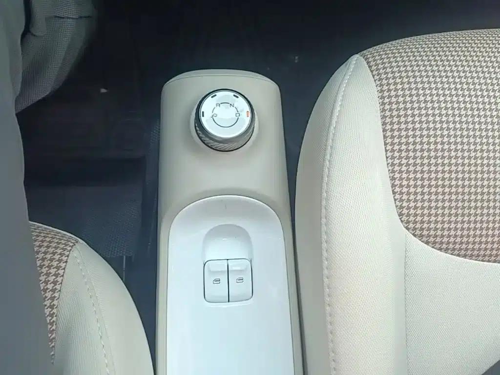 Hongguang MINIEV 2024 Third Generation 215km/h Youth Edition — миниатюра 14
