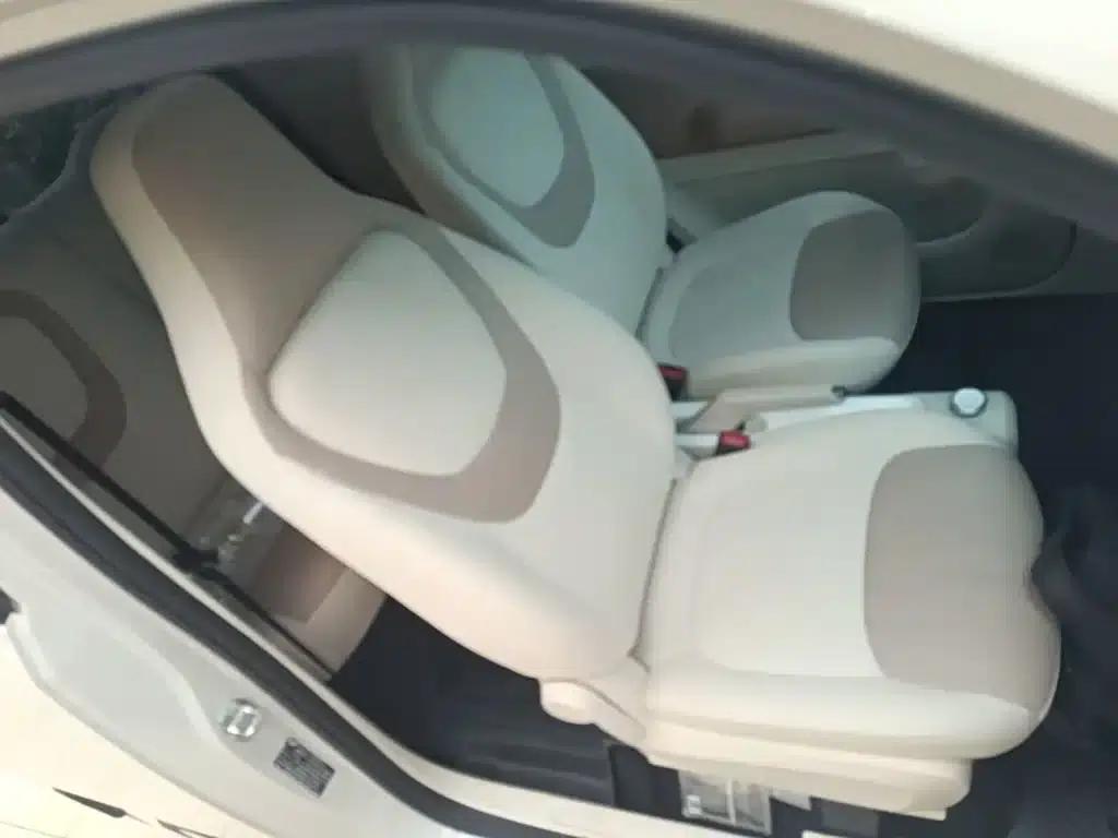 Hongguang MINIEV 2024 Third Generation 215km/h Youth Edition — миниатюра 25