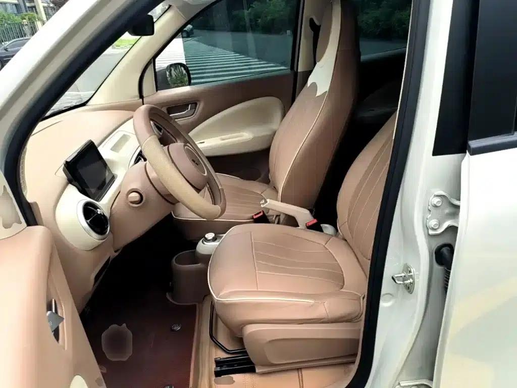 Hongguang MINIEV 2025 Fourth Generation Four-Door Advanced Model — миниатюра 15