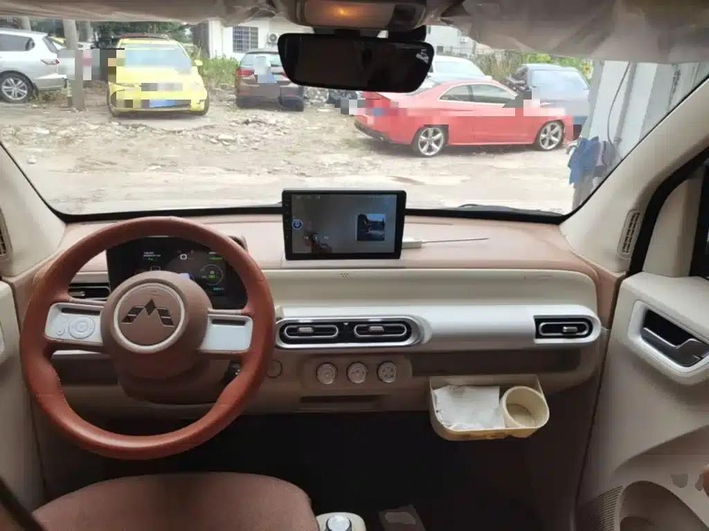 Hongguang MINIEV 2024 Third Generation 215km/h Youth Edition — миниатюра 10