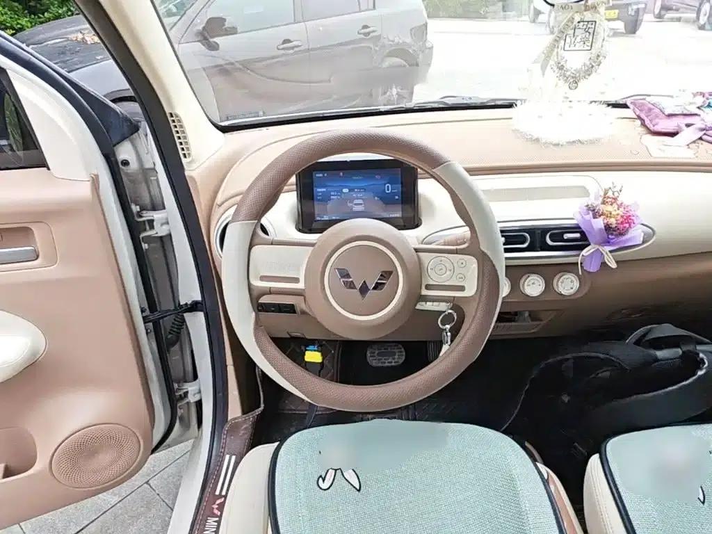 Hongguang MINIEV 2025 Fourth Generation Four-Door Advanced Model — миниатюра 11