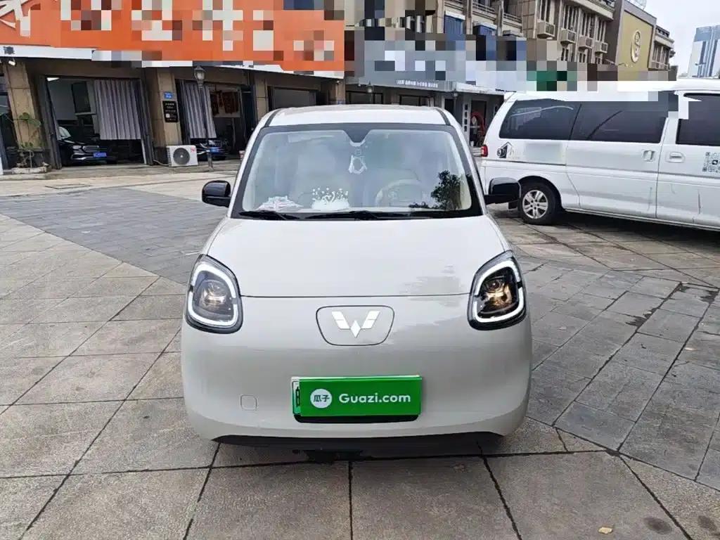 Hongguang MINIEV 2025 Fourth Generation Four-Door Advanced Model — миниатюра 3