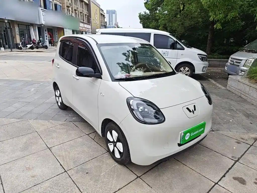 Hongguang MINIEV 2025 Fourth Generation Four-Door Advanced Model — миниатюра 4
