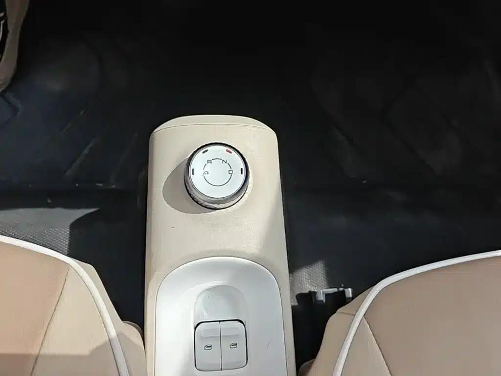 Hongguang MINIEV 2024 Third Generation 215km/h Youth Edition — миниатюра 14