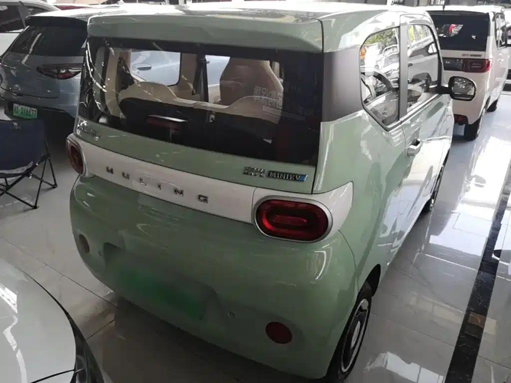 Hongguang MINIEV 2024 Third Generation 215km/h Youth Edition — миниатюра 7
