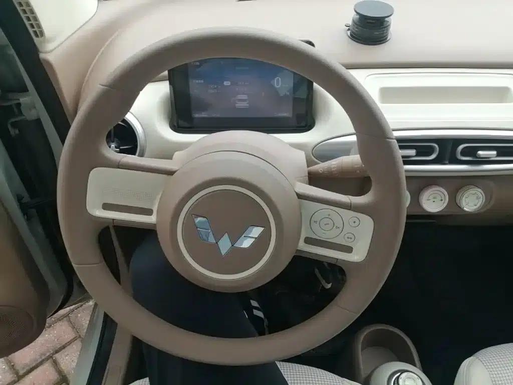 Hongguang MINIEV 2025 Fourth Generation Four-Door Advanced Model — миниатюра 11