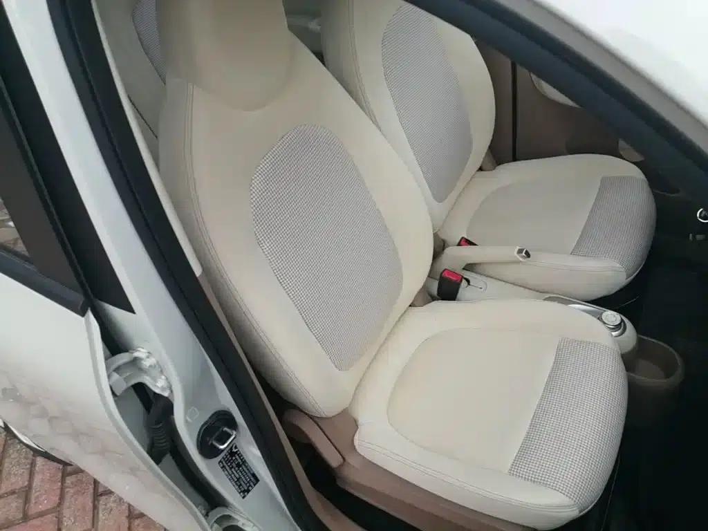 Hongguang MINIEV 2025 Fourth Generation Four-Door Advanced Model — миниатюра 25