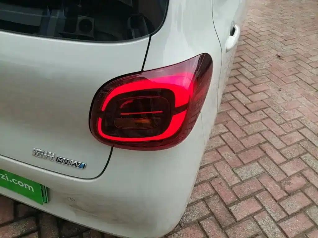Hongguang MINIEV 2025 Fourth Generation Four-Door Advanced Model — миниатюра 8