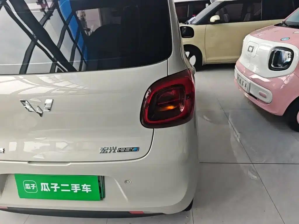 Hongguang MINIEV 2025 Fourth Generation Four-Door Advanced Model — миниатюра 8