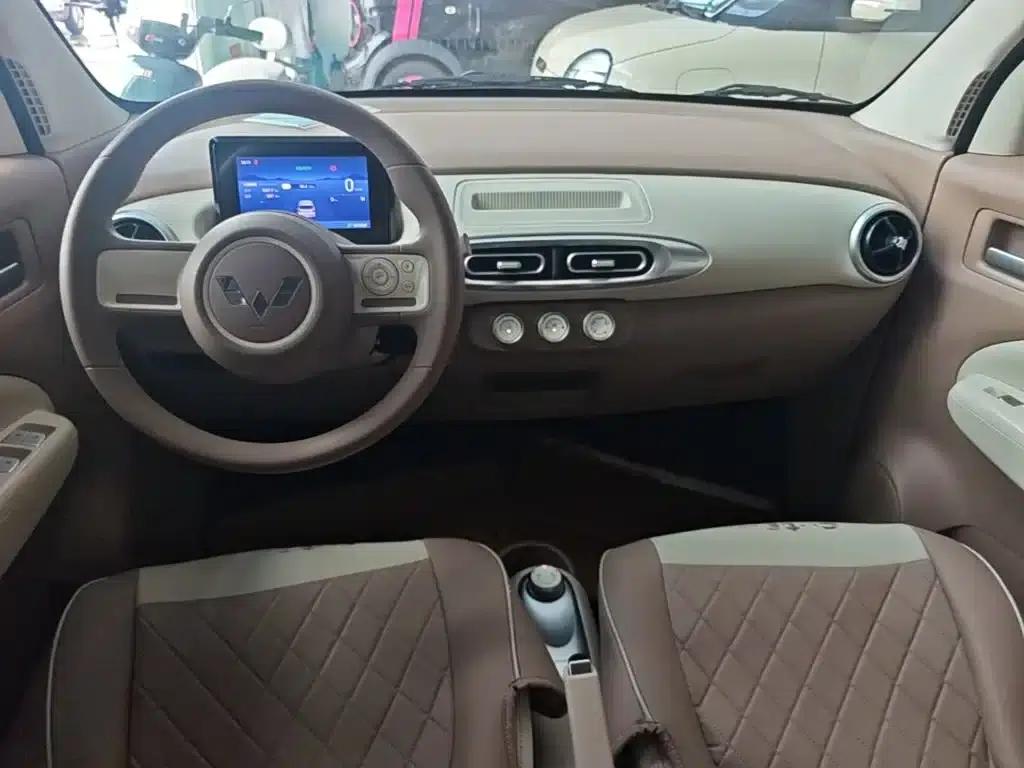 Hongguang MINIEV 2025 Fourth Generation Four-Door Advanced Model — миниатюра 10