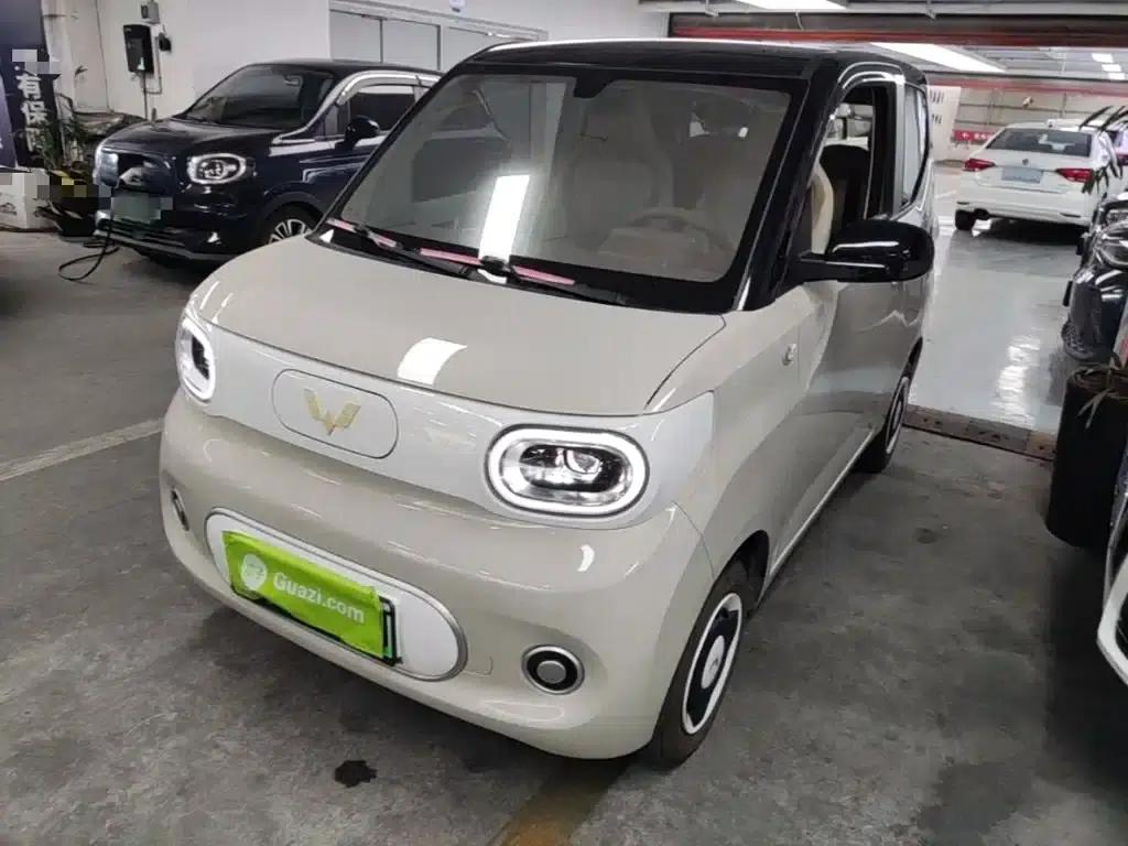 Hongguang MINIEV 2024 Third Generation 215km/h Youth Edition — миниатюра 2