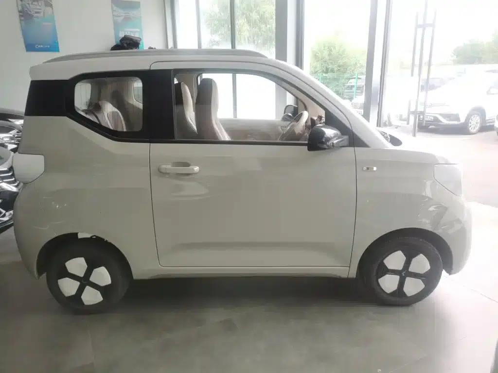 Hongguang MINIEV 2024 Third Generation 215km/h Advanced Edition — миниатюра 4