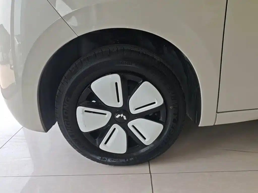 Hongguang MINIEV 2025 Fourth Generation Four-Door Advanced Model — миниатюра 23