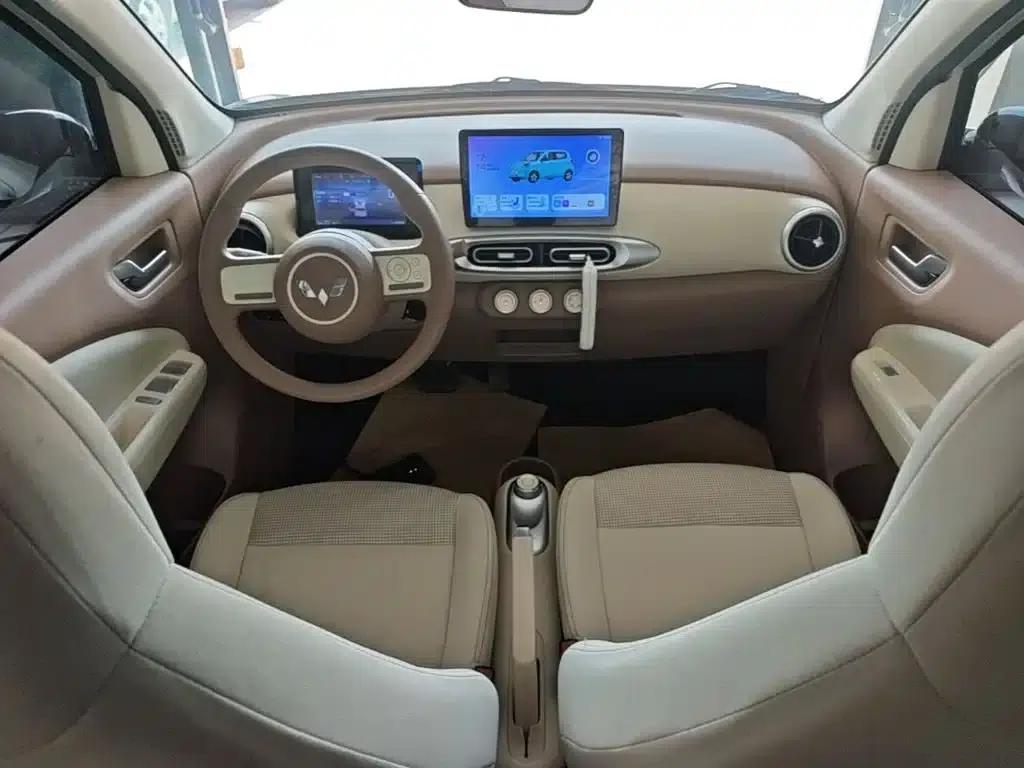 Hongguang MINIEV 2025 Fourth Generation Four-Door Advanced Model — миниатюра 10