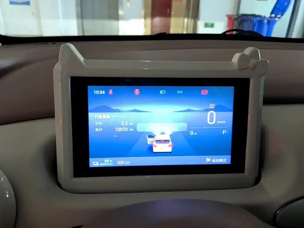 Hongguang MINIEV 2025 Fourth Generation Four-Door Premium+ Edition — миниатюра 12