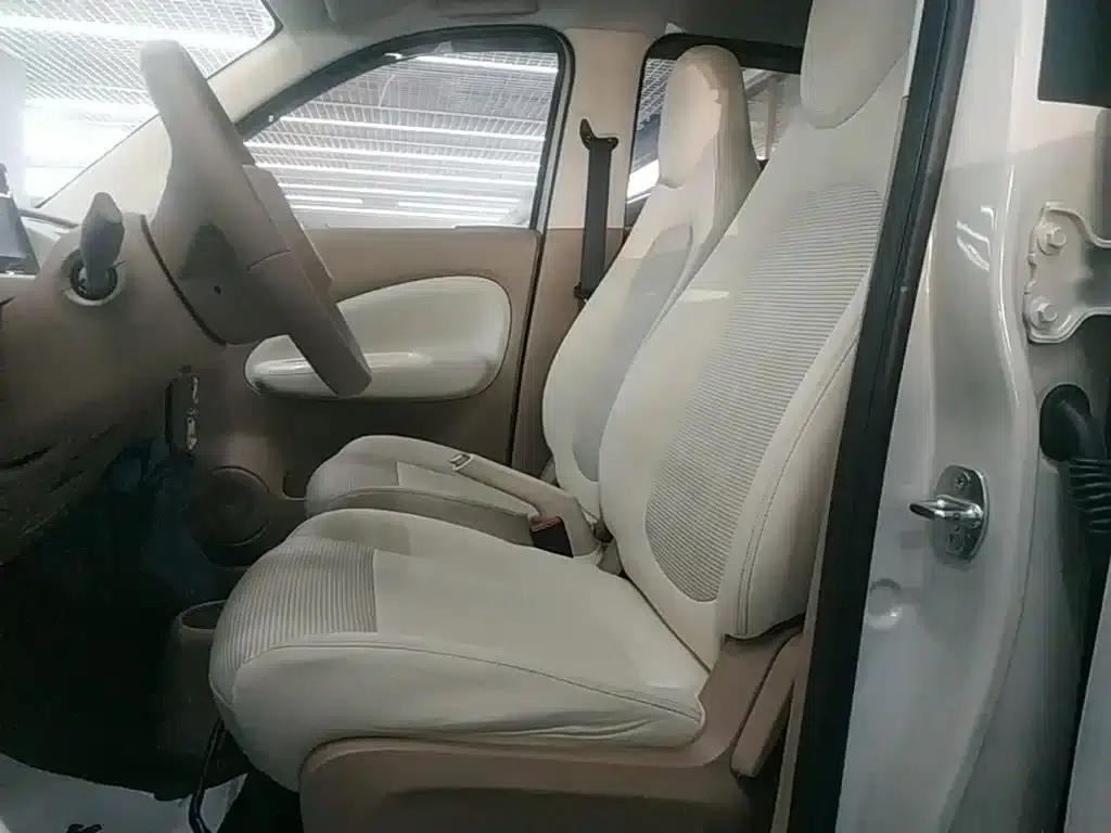 Hongguang MINIEV 2025 Fourth Generation Four-Door Advanced Model — миниатюра 15