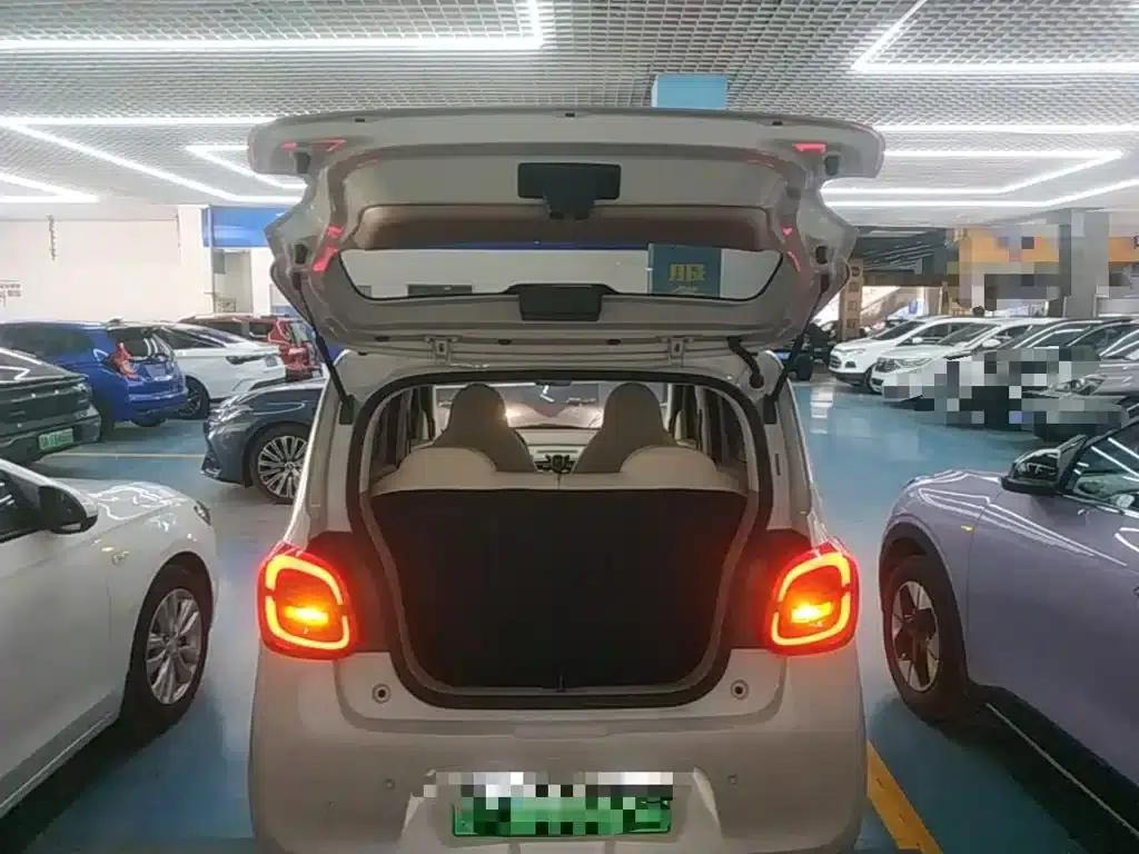 Hongguang MINIEV 2025 Fourth Generation Four-Door Advanced Model — миниатюра 19