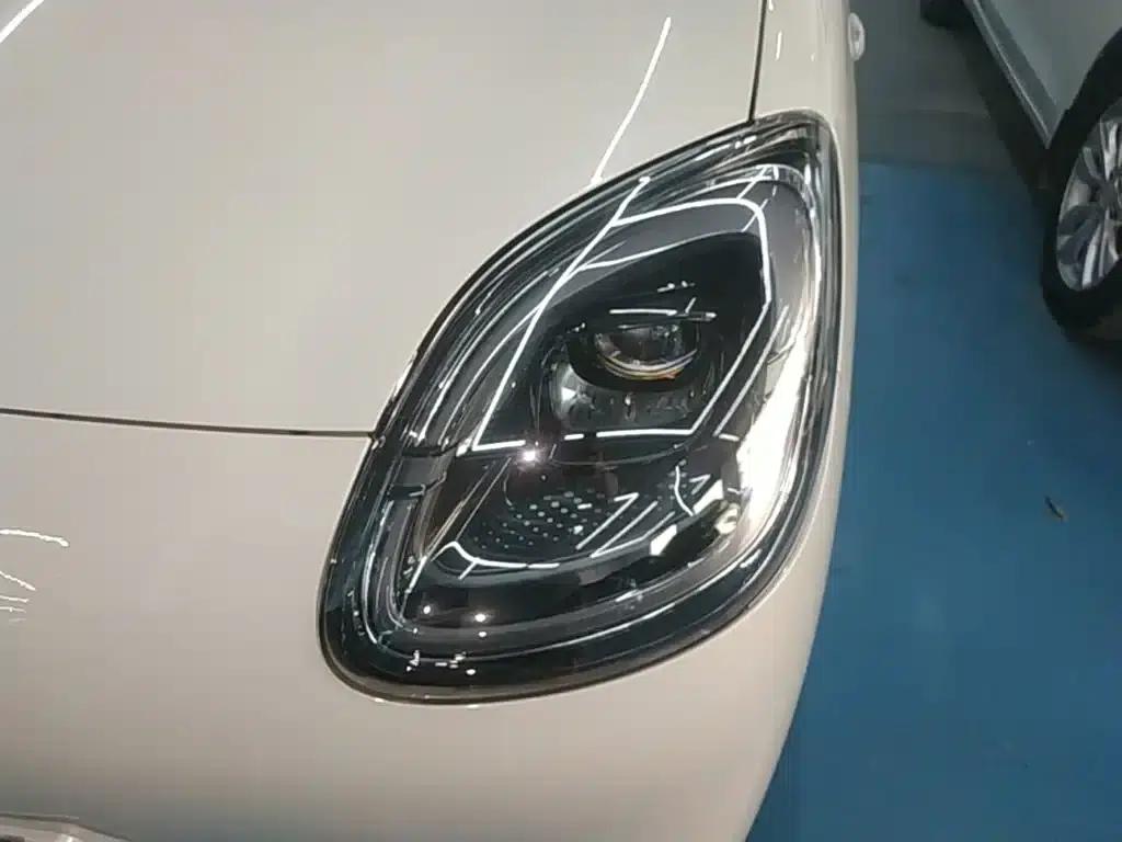 Hongguang MINIEV 2025 Fourth Generation Four-Door Advanced Model — миниатюра 24