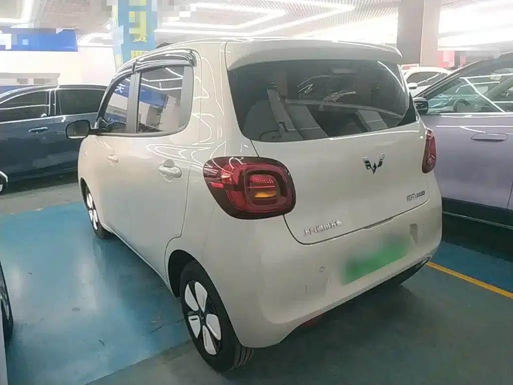 Hongguang MINIEV 2025 Fourth Generation Four-Door Advanced Model — миниатюра 5