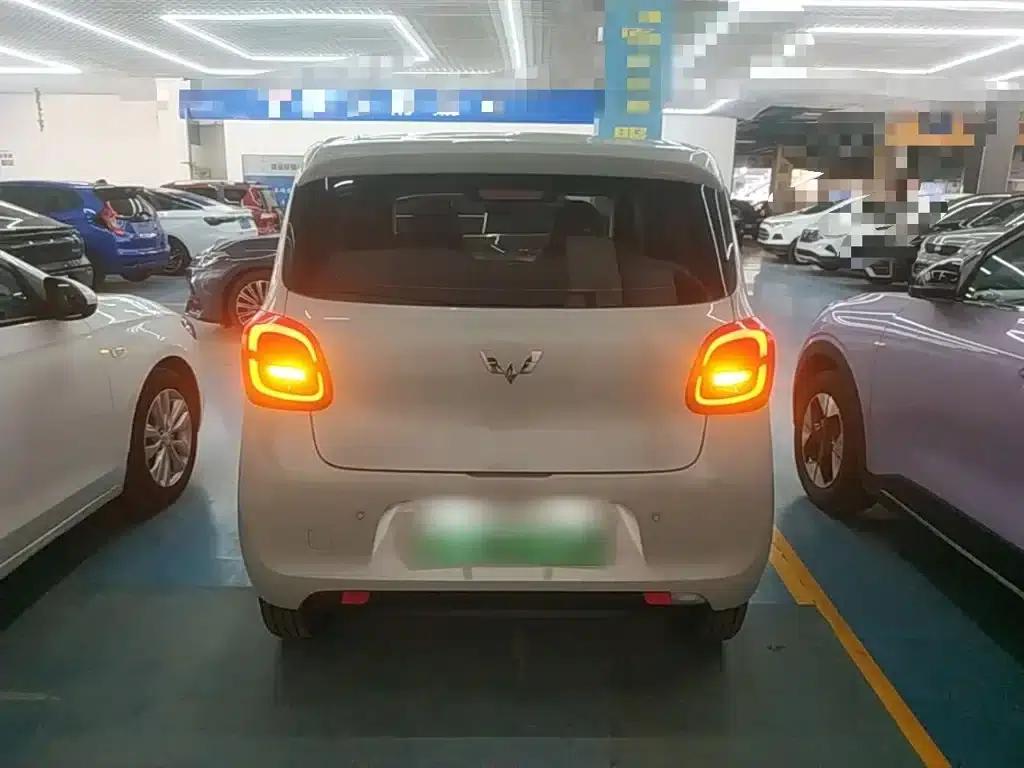 Hongguang MINIEV 2025 Fourth Generation Four-Door Advanced Model — миниатюра 6