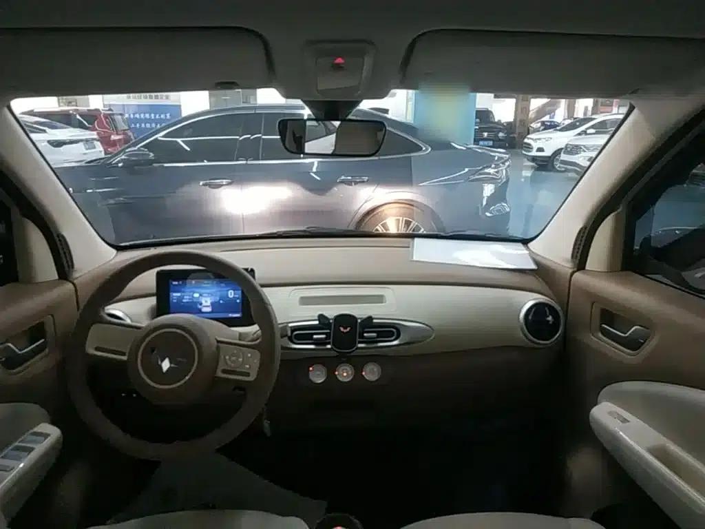 Hongguang MINIEV 2025 Fourth Generation Four-Door Advanced Model — миниатюра 10