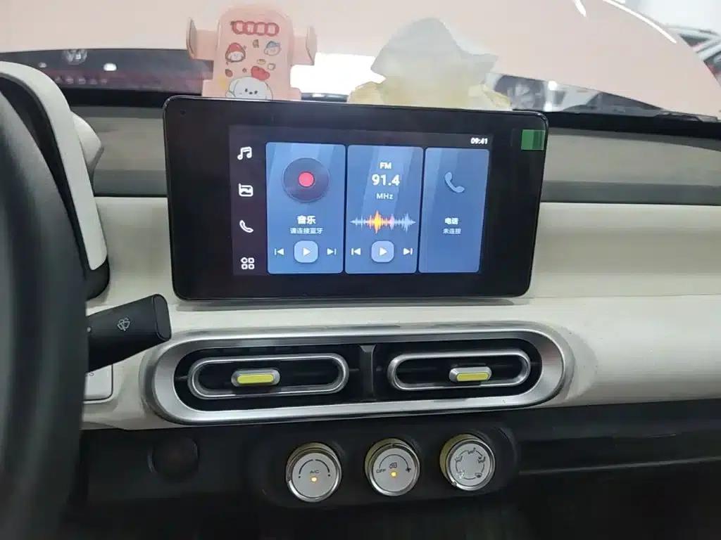 Hongguang MINIEV 2024 Model, Third Generation, 170km/h — миниатюра 13