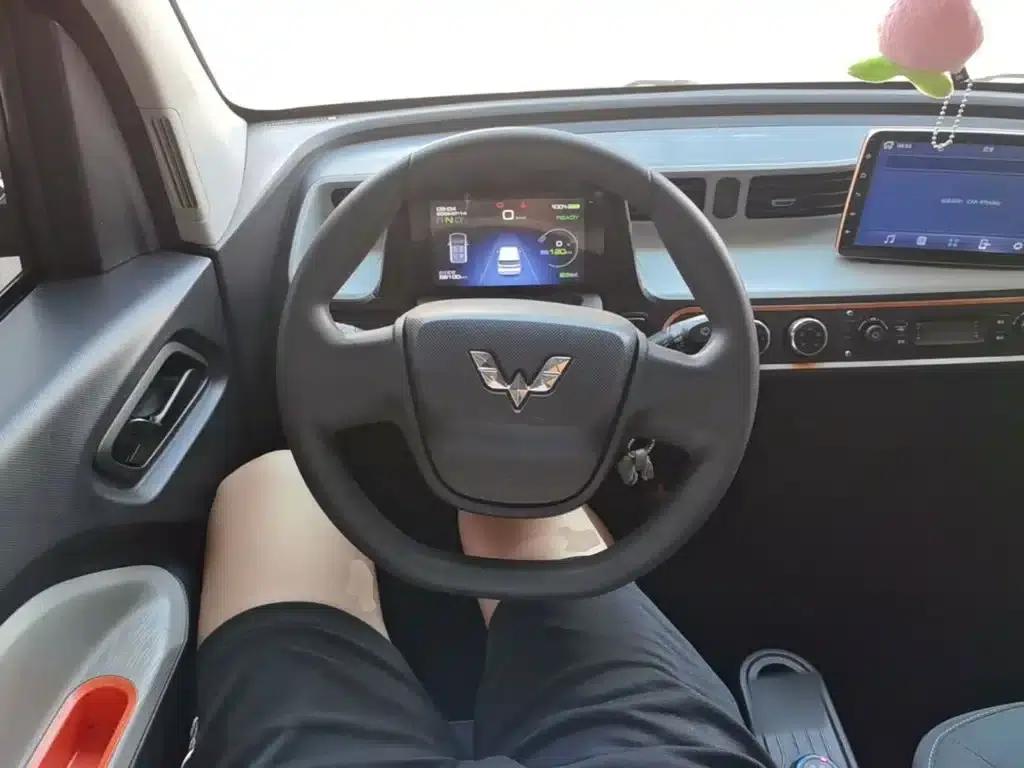 Hongguang MINIEV 2020 Model, Comfort Edition, Lithium Iron Phosphate — миниатюра 11